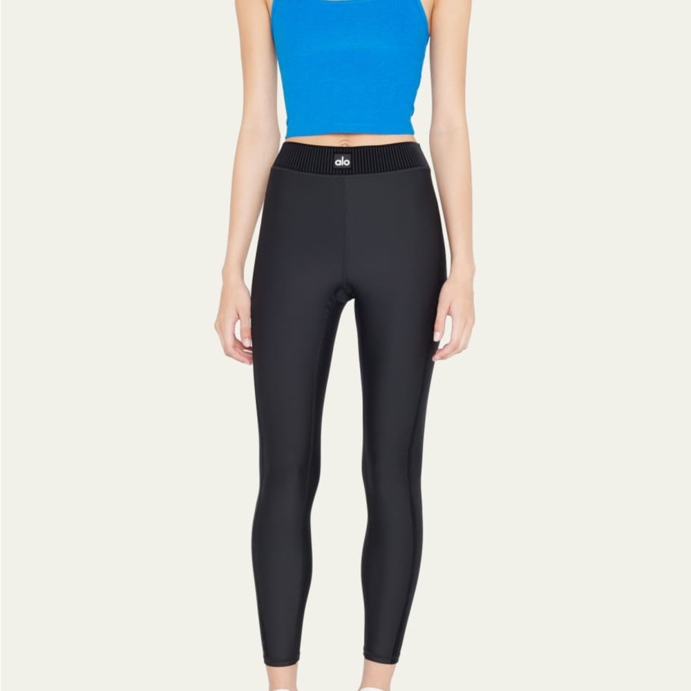 ALO Yoga Airlift High-Waist 7/8 Line Up Legging in black